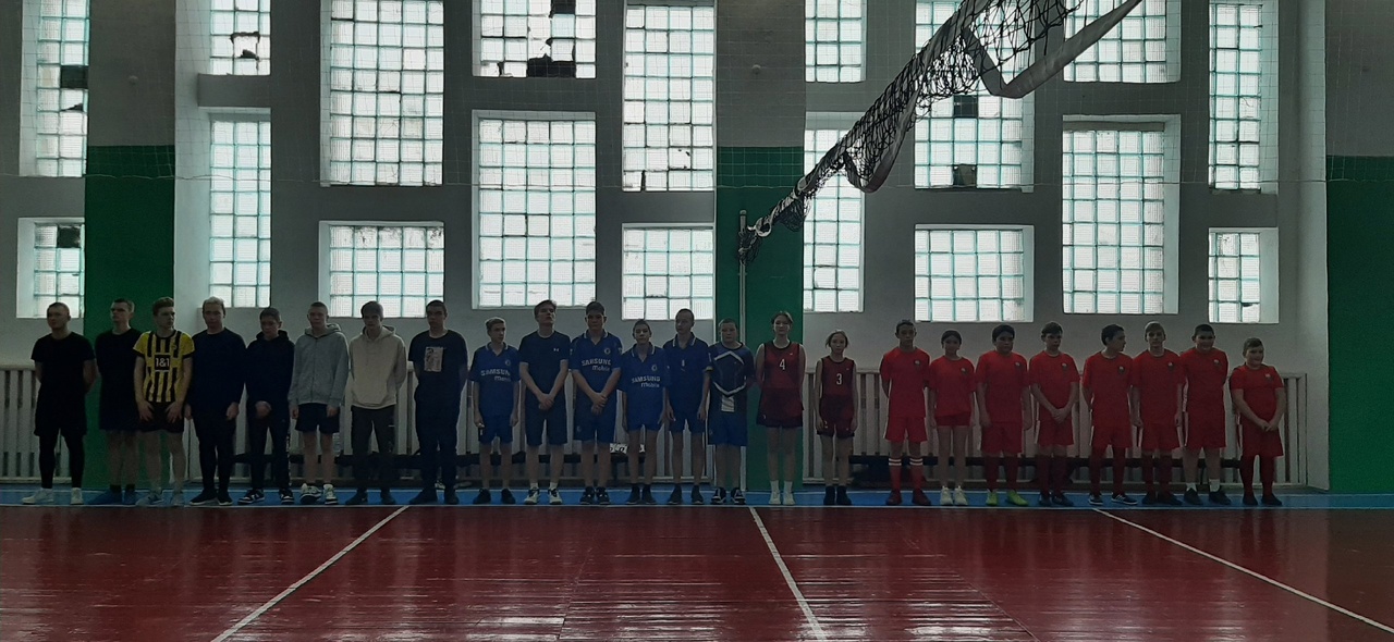 Соревнования по футболу и волейболу, посвященные Дню защитника Отечества.